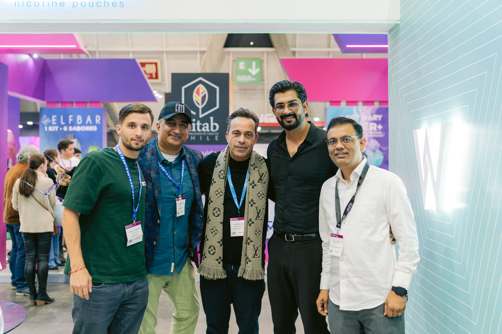 Clew World Vaper Show 2025 — world vaper show grupo visitantes stand