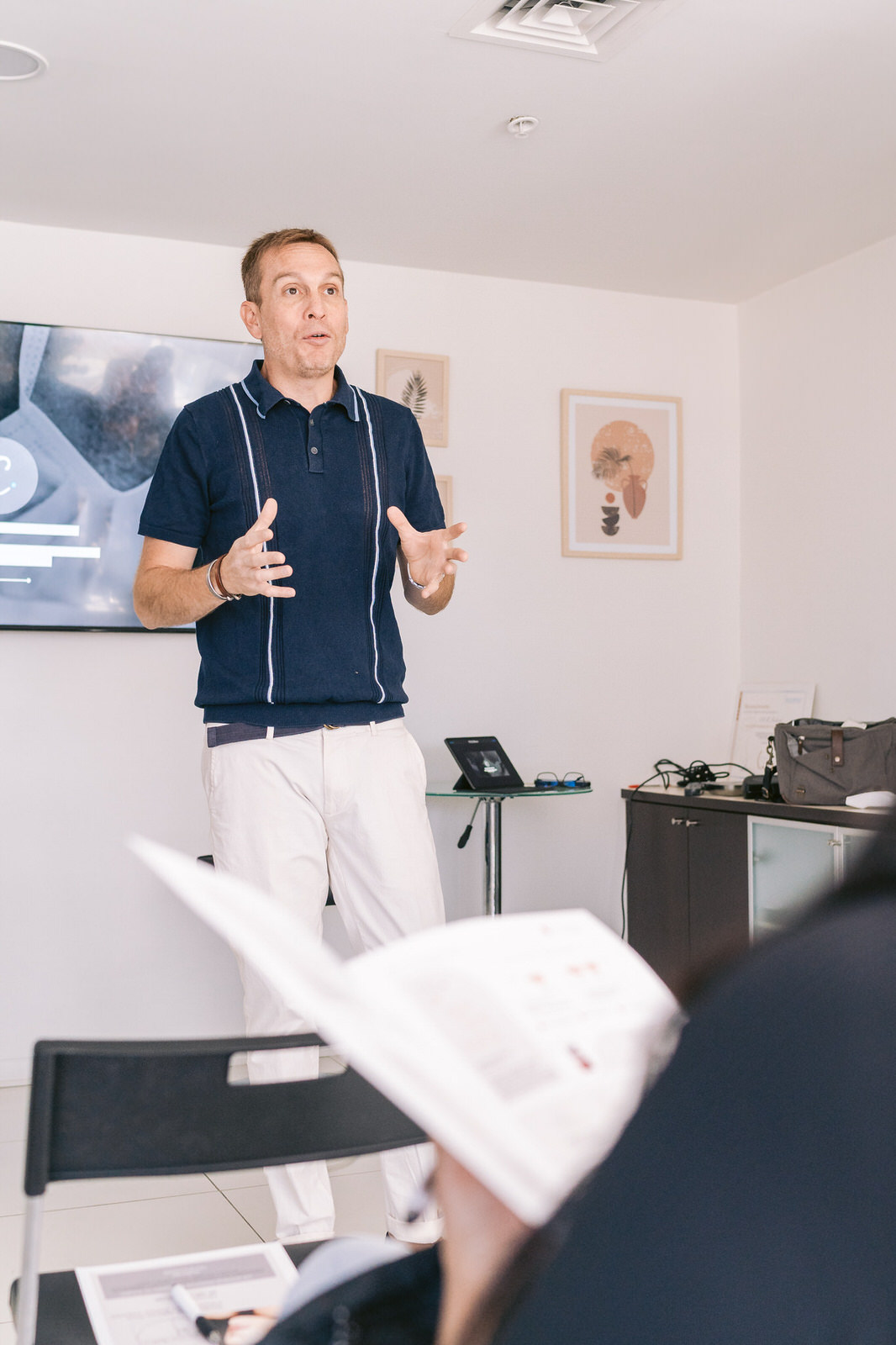 CDM Medical — Medico presentacion publico evento