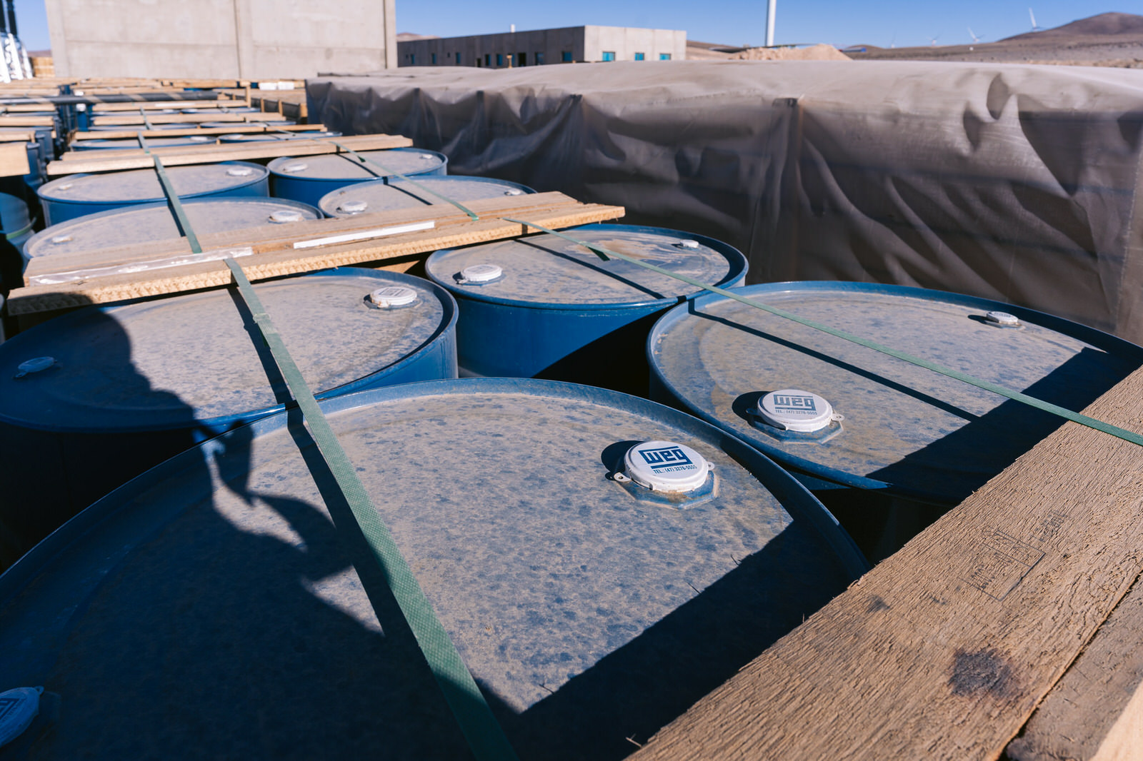 WEG Transformador Antofagasta — tambores aceite detalle